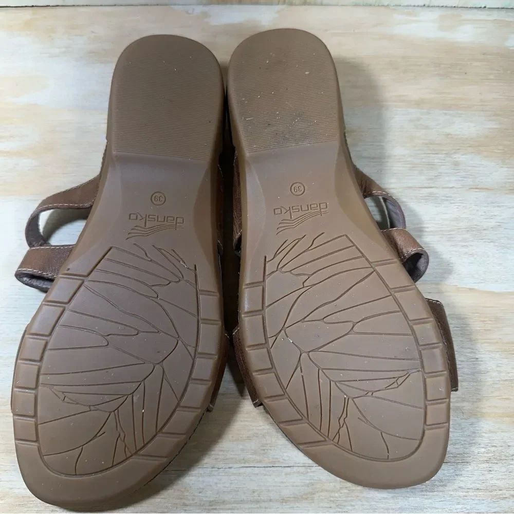 Dansko Brown Leather Sandals Women’s Size 8.5